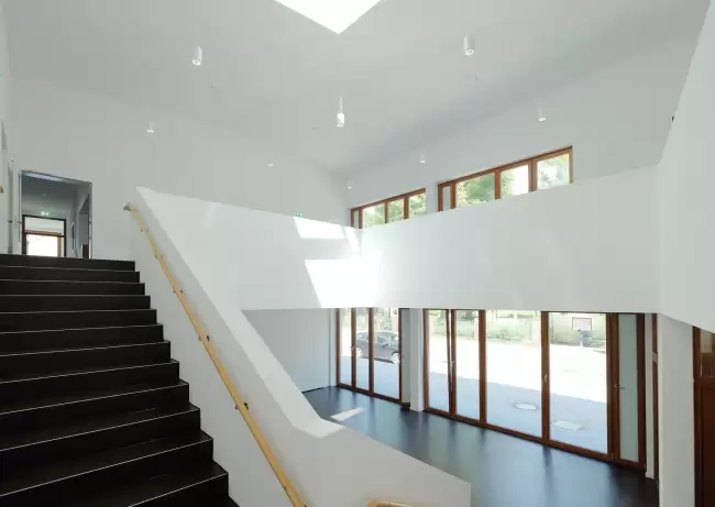 Angezeigtes Bild: 9_1-Innen Foyer.jpg